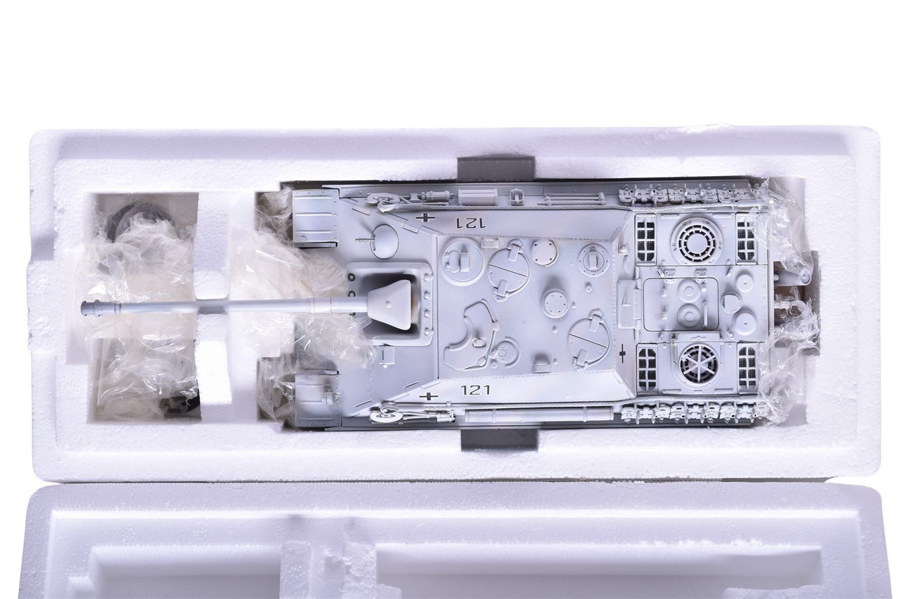 7789 - Minichamps 1:35 Panzerkampfwagen V Jagdpanther Winter Version Diecast WWII Military Tank thumbnail