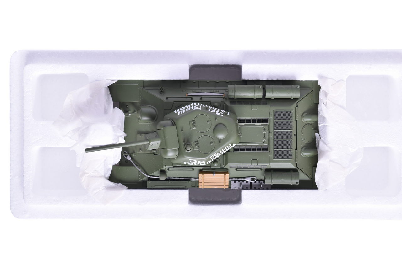 7795 - Minichamps 1:35 T34/76 1943 Production Diecast WWII Russian Military Tank thumbnail