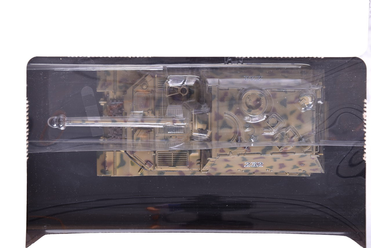 7809 - Dragon Armor 1:35 Elefant Tank Destroyer Sd.Kfz.184 Diecast WWII Military Vehicle thumbnail