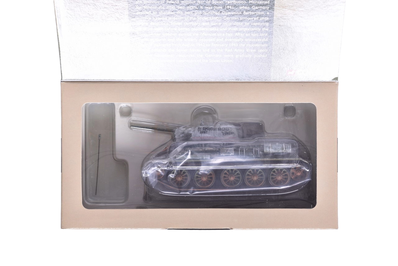 7821 - Corgi 1:50 CC51602 T-34 Model 1943 Operation Barbarossa Diecast WWII Soviet Army Military Tank - Limited Edition thumbnail