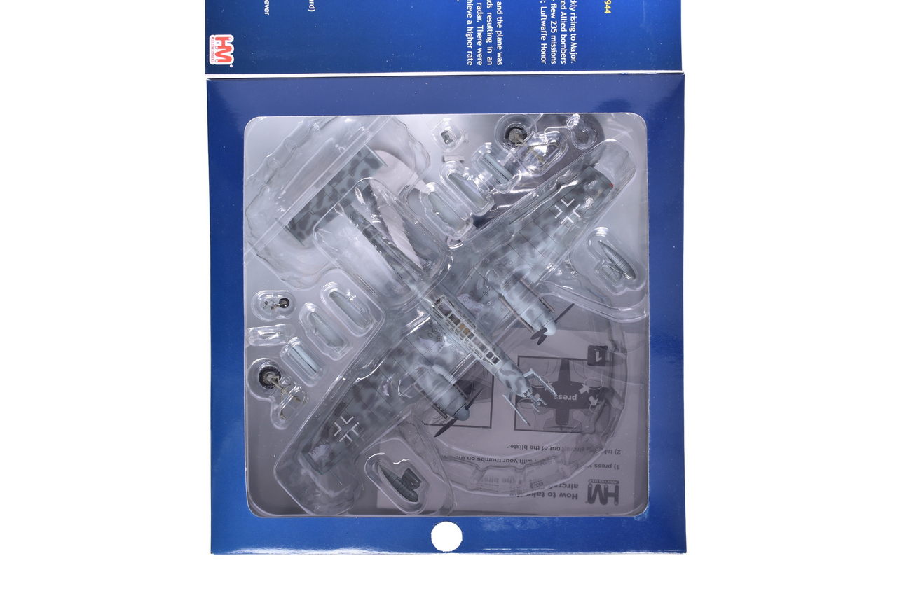 7840 - Hobby Master 1:72 BF 110G-4 Diecast Military Plane thumbnail