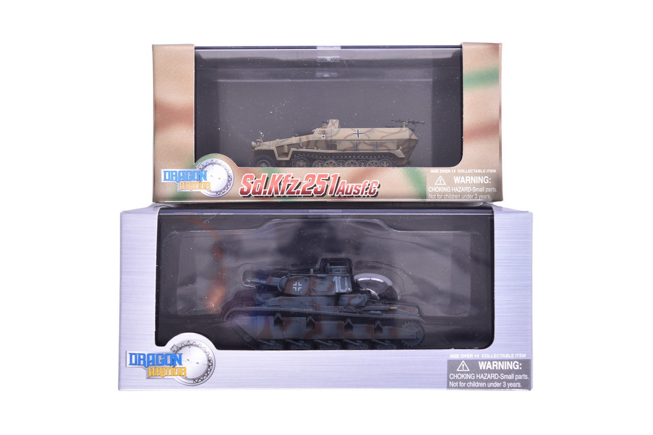 7879 - Pair of Dragon Armor 1:72 Diecast WWII Military Tanks - Sd.Kfz.251 Ausf C and Neubau-Fahrzeug Nr.3-5 thumbnail