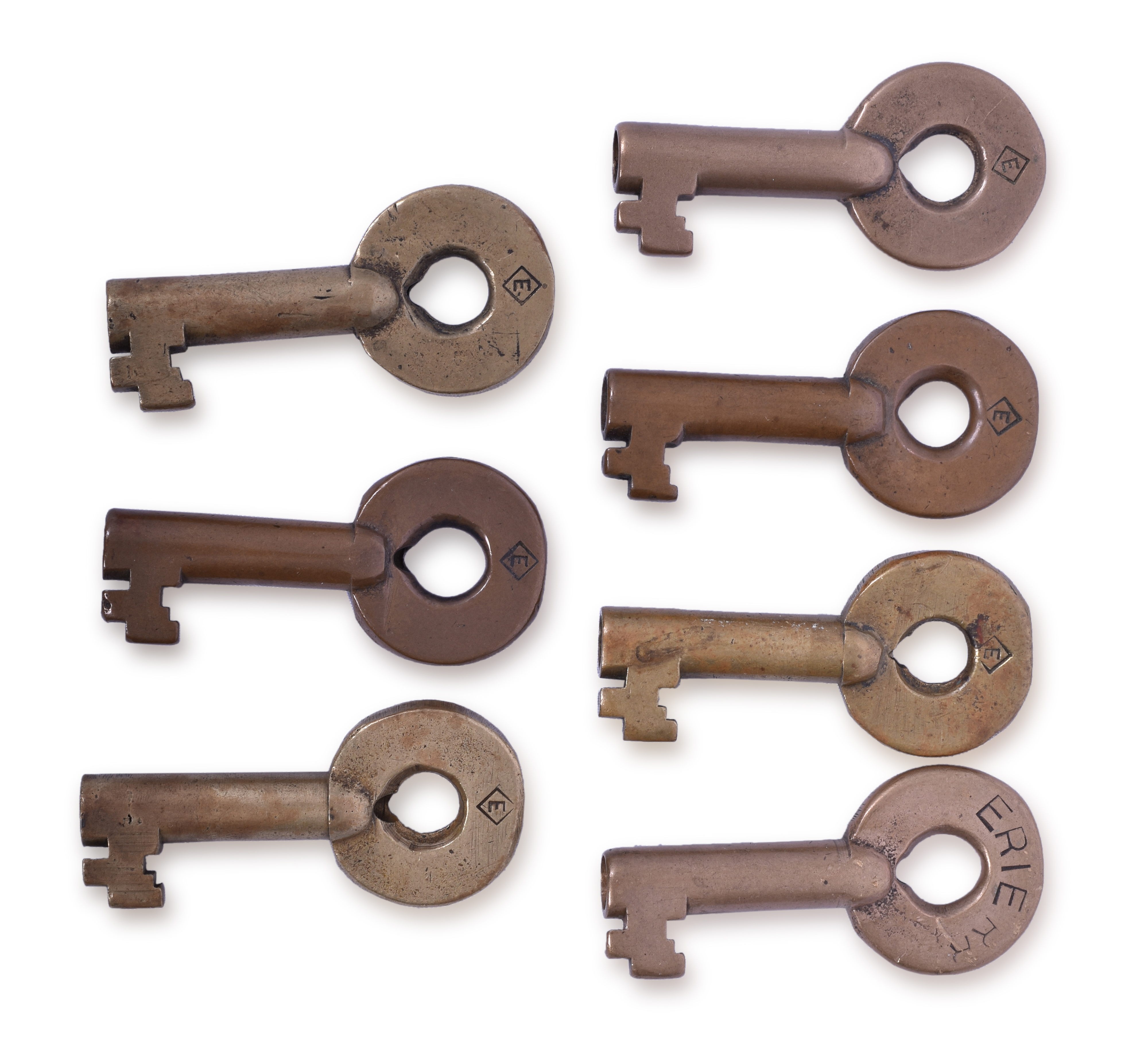2050 - Seven Erie Railroad Adlake Brass Keys thumbnail