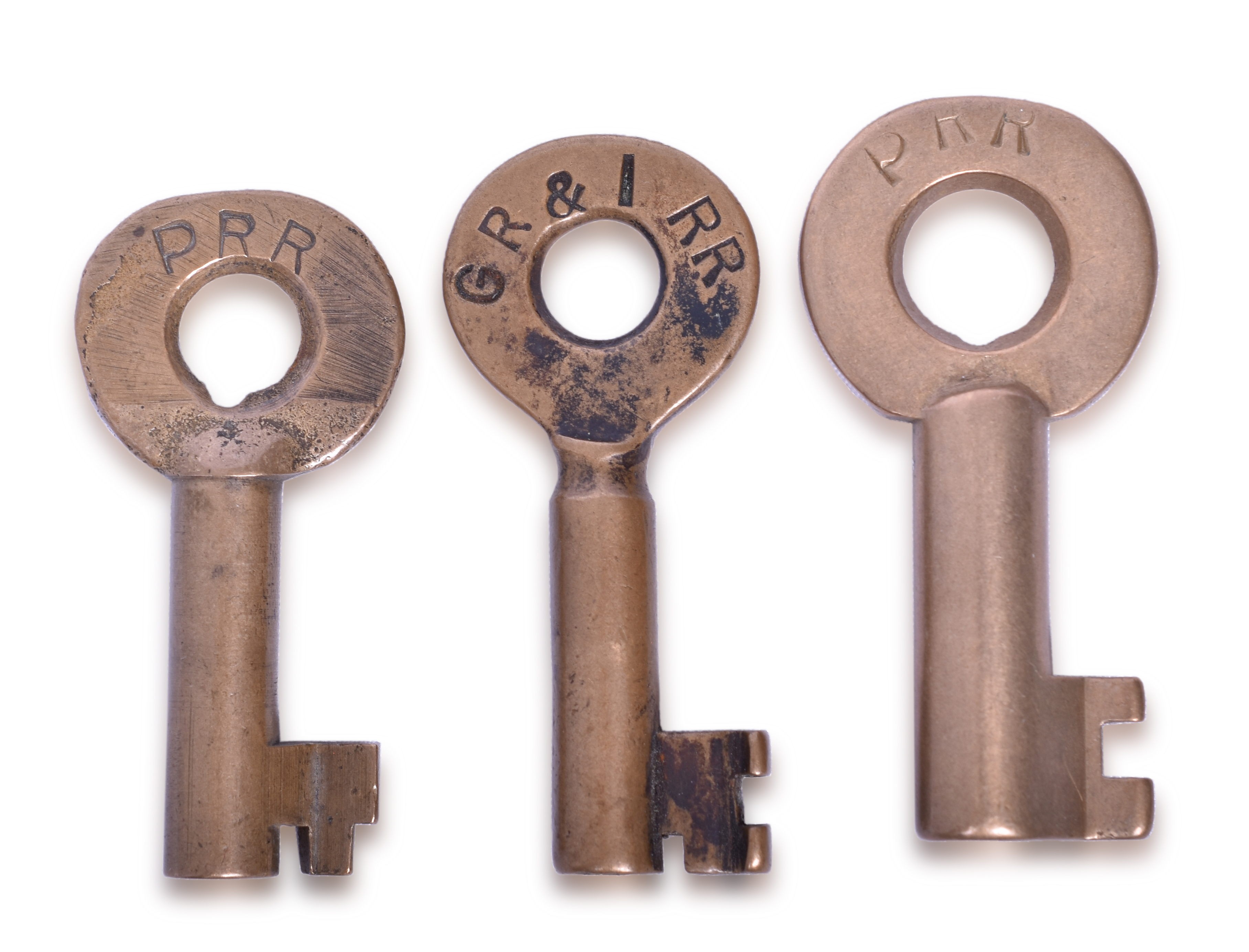 2118 - Grand Rapids and Indiana Railroad Brass Key and Two Pennsylvania Keys thumbnail