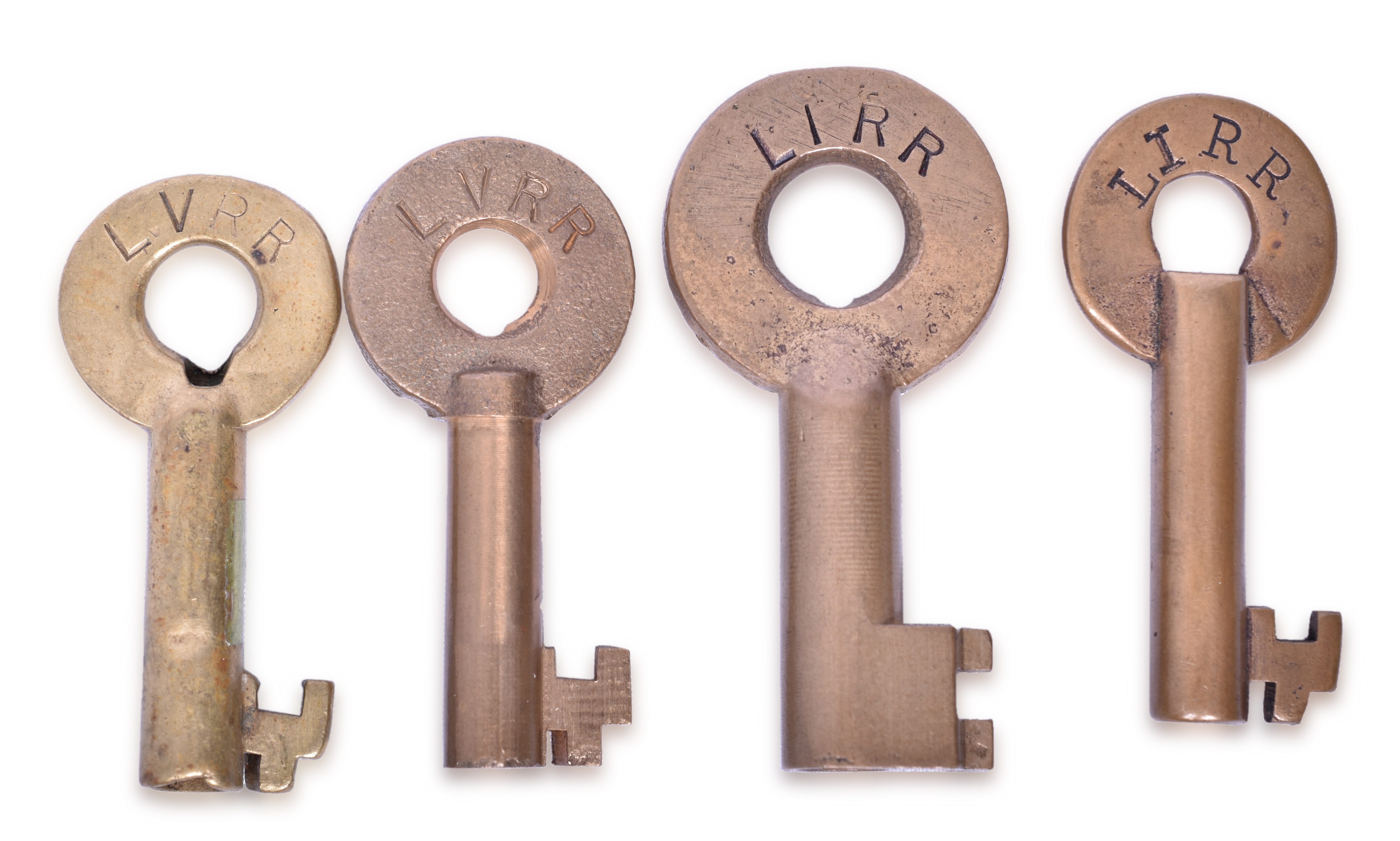 2132 - Four Lehigh Valley and Long Island Railroad Brass Keys thumbnail