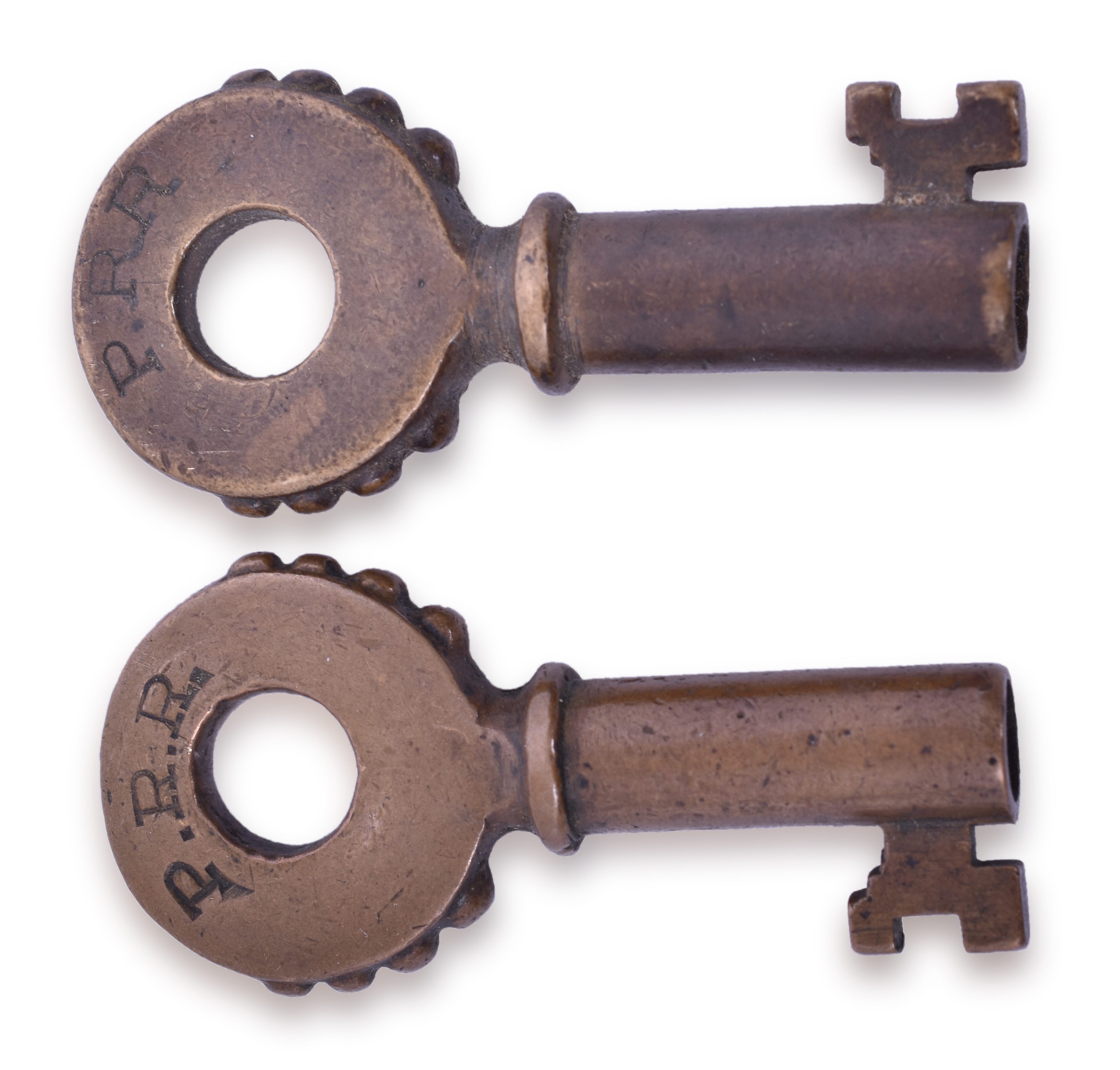 2184 - Pair of Pennsylvania Railroad Fraim and Slaymaker Knobby Hilt Keys thumbnail