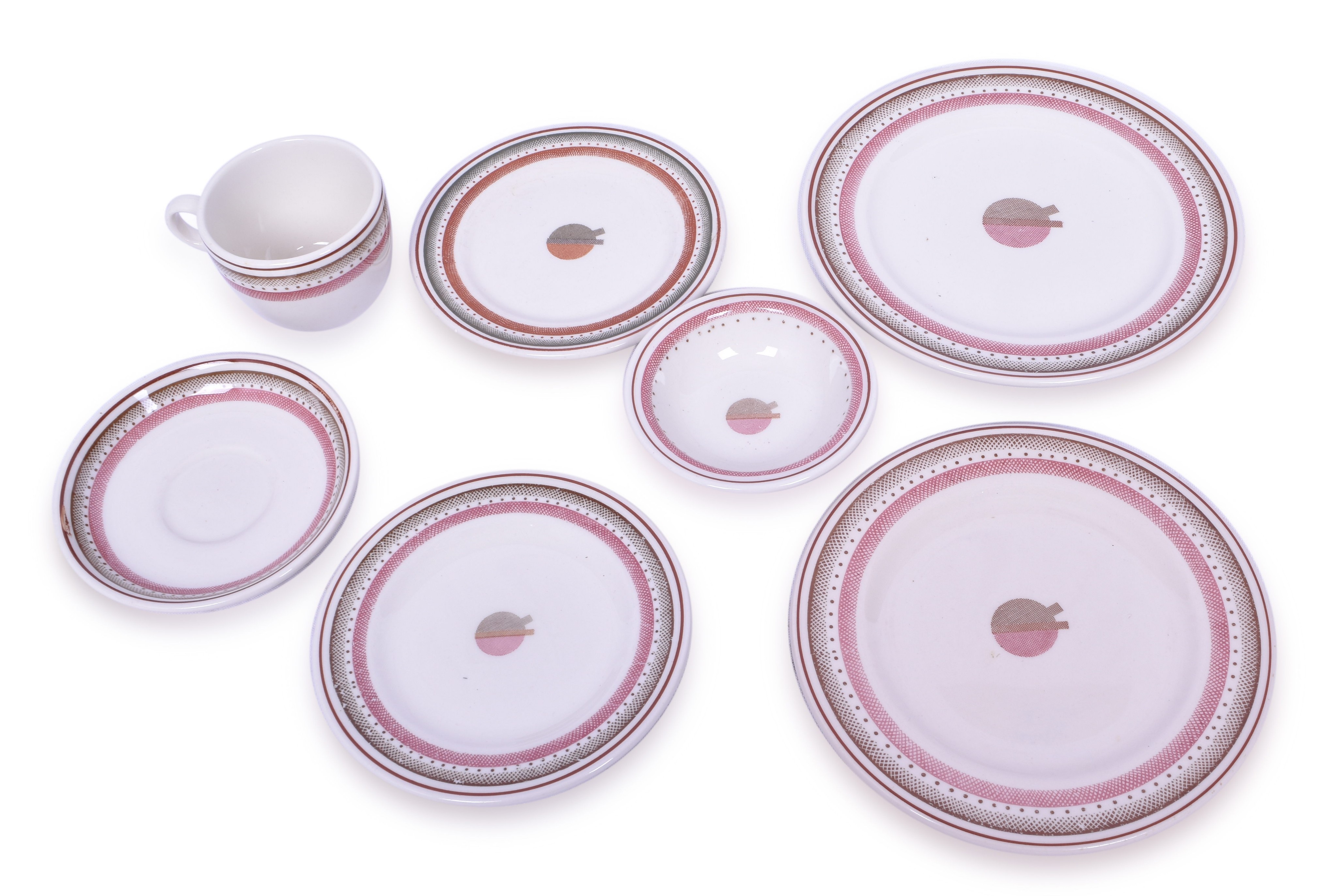 2287 - Pennsylvania Railroad Broadway Limited China Pattern Plates, Bread Plate, Saucer, Fruit Bowl & Cup. thumbnail