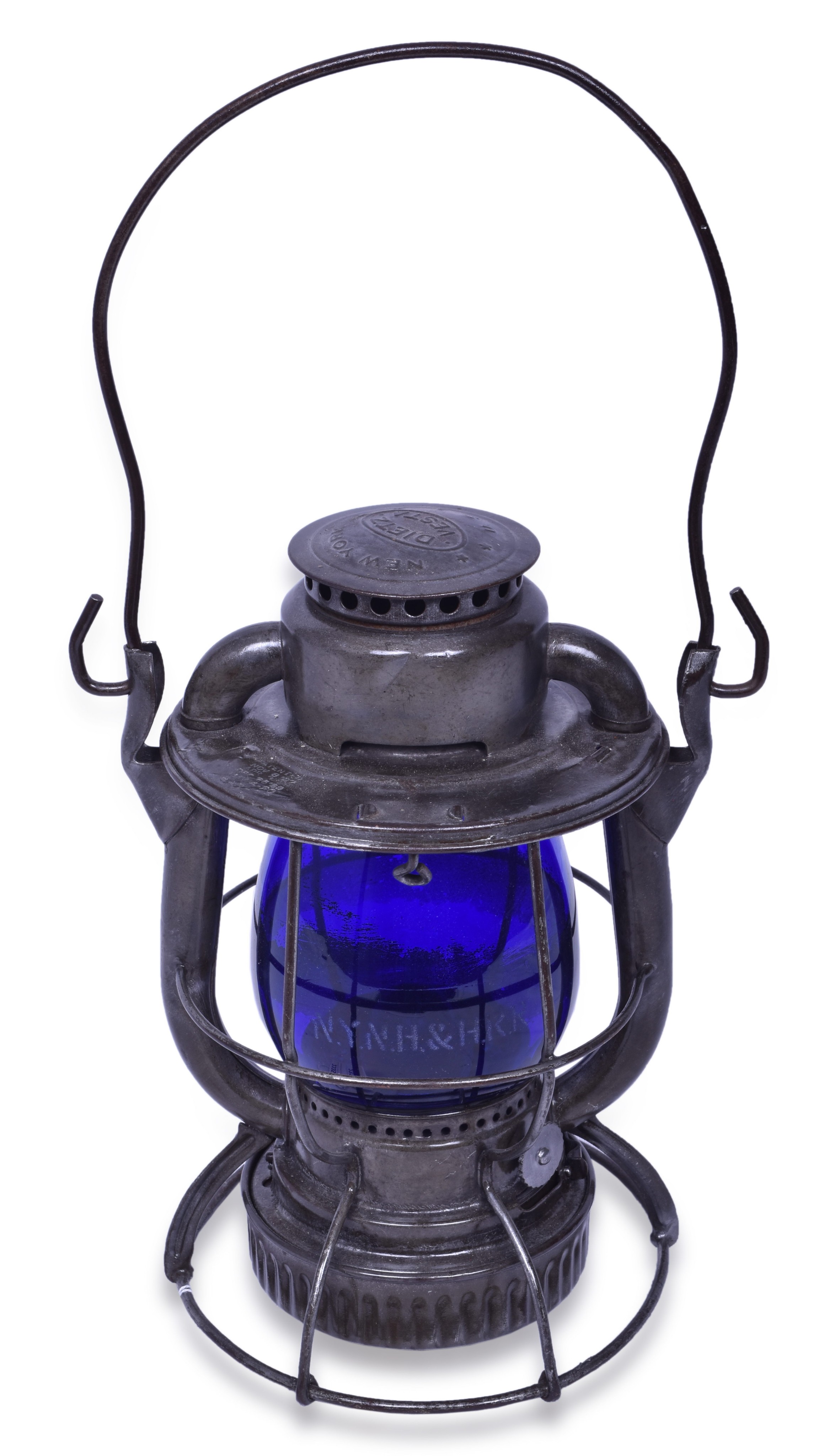 2335 - Dietz Vesta New York, New Haven & Hartford Lantern with Blue Etched Globe thumbnail