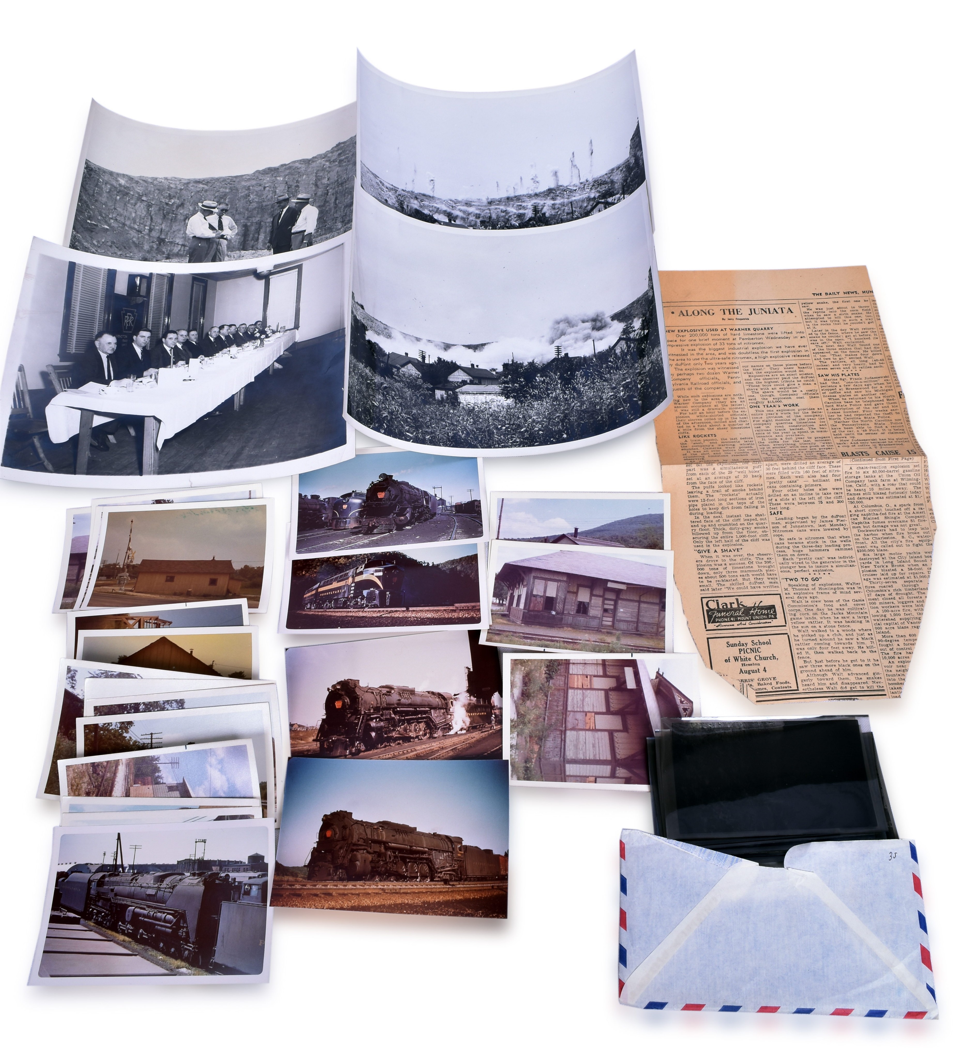 2598 - 60 Pennsylvania Railroad Color Photographs and Black and White Negatives thumbnail