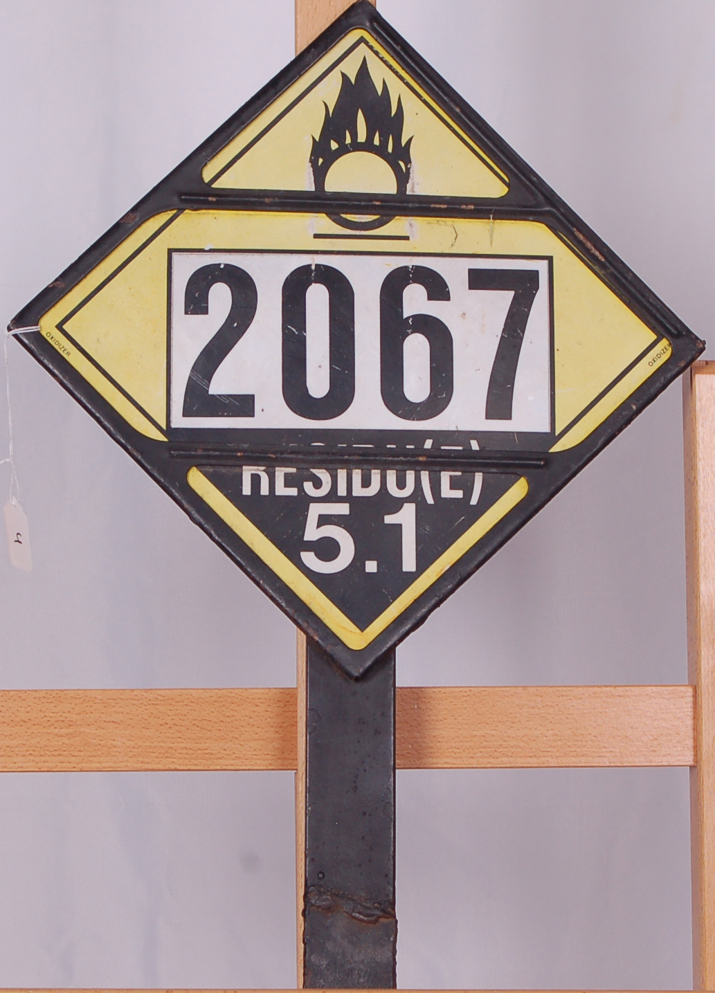 4 - Railroad Tank Car Hazardous Material Placard #2067 - Aluminum nitrate fertilizer thumbnail