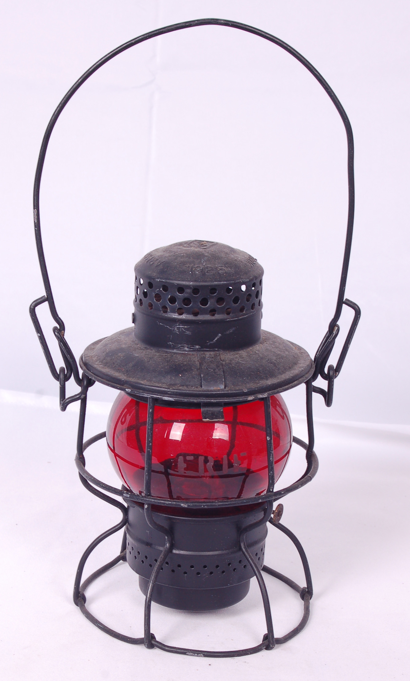 39 - Armspear Erie Railroad red globe lantern with logo embossed top and name etched globe thumbnail