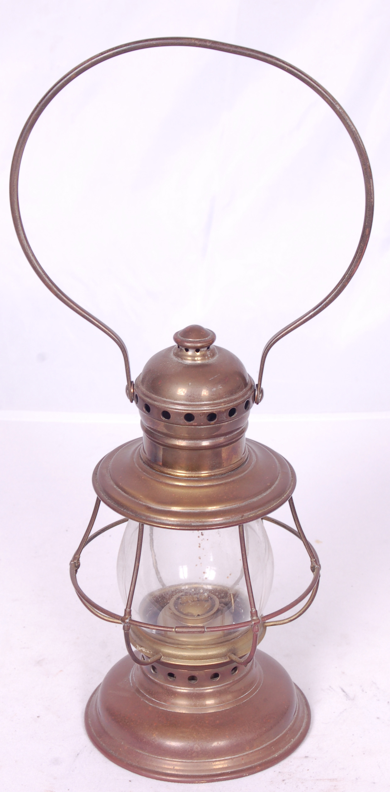 195 - CT Ham No. 3 Brass Conductors Lantern w/ Clear Globe thumbnail