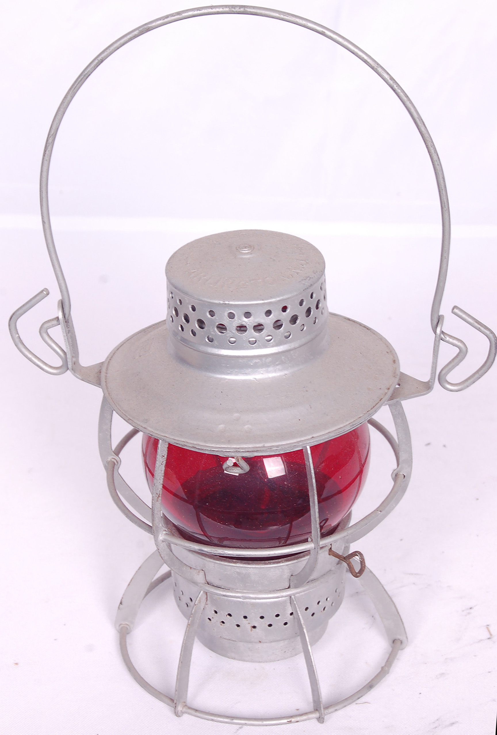 216 - Dressel Penn Central Red Globe Lantern thumbnail