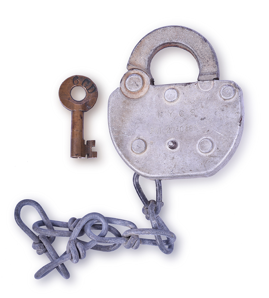 110 - Adlake New York Central Railroad Switch Lock w/ Bohannan Key thumbnail