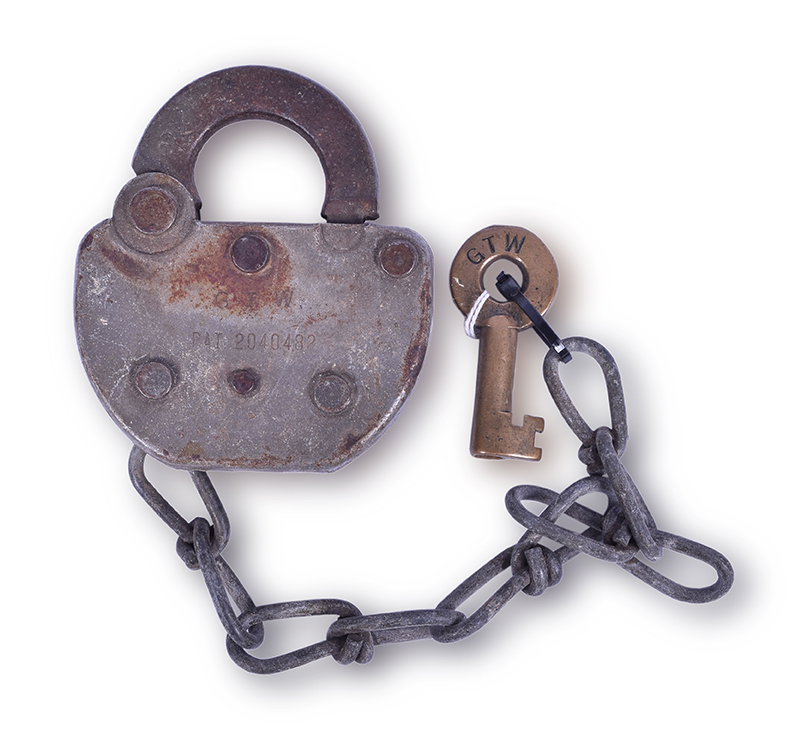 118 - Grand Trunk Railroad Adlake Switch Lock w/ Key thumbnail