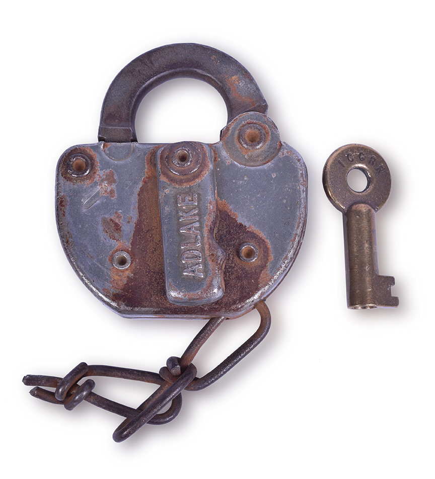 121 - Illinois Central Gulf Railroad Adlake Switch Lock w/ Key thumbnail