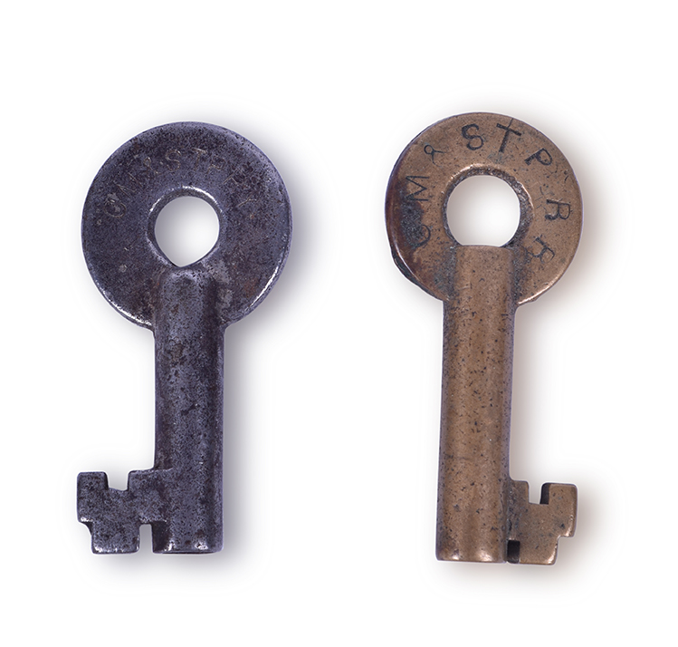 132 - Pair of Chicago, Milwaukee & St. Paul / Milwaukee Road Railroad Keys thumbnail