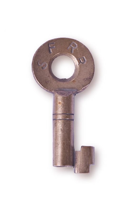 224 - Santa Fe Railroad J.H.W Climax Double Ringed Key thumbnail