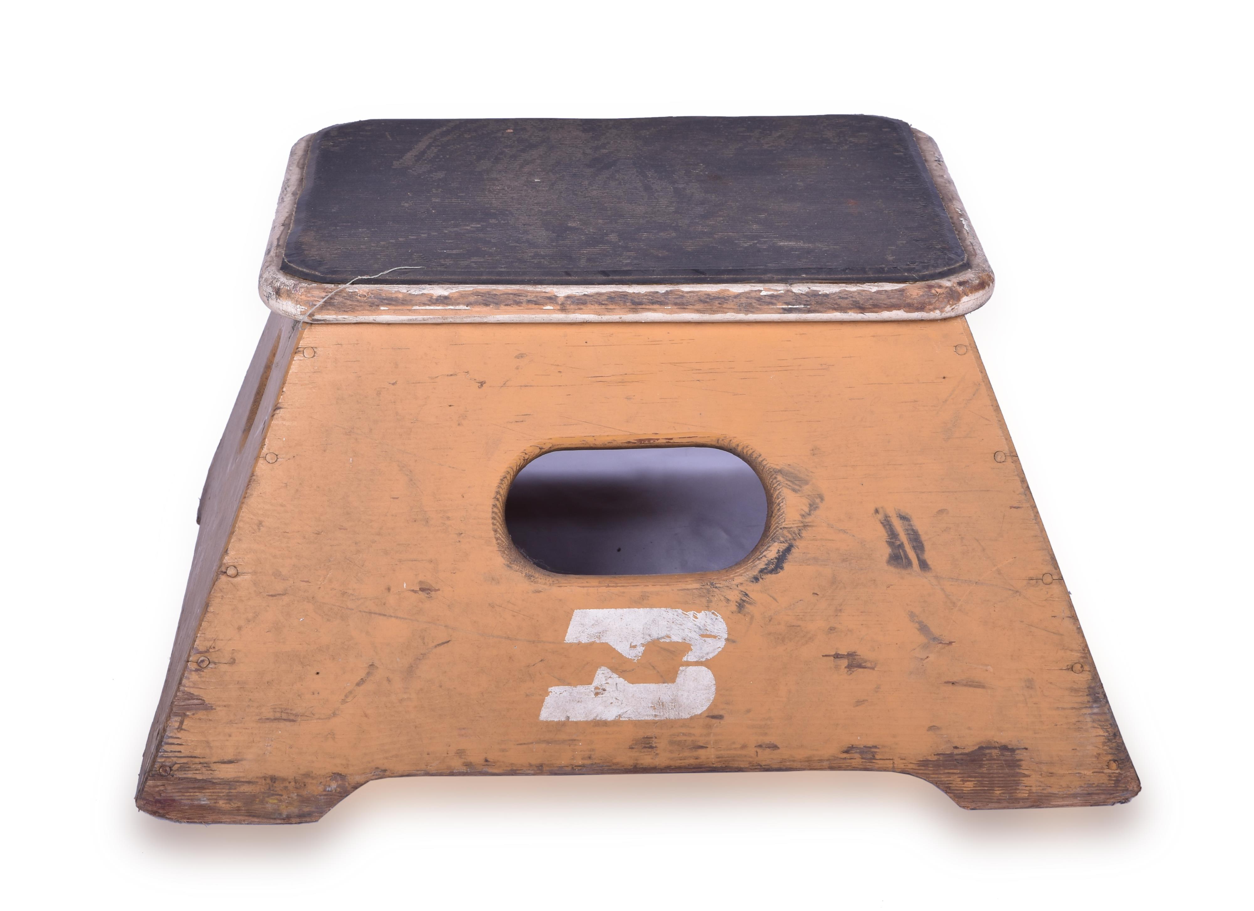 68 - Burlington Northern Railroad Wooden Step Box thumbnail