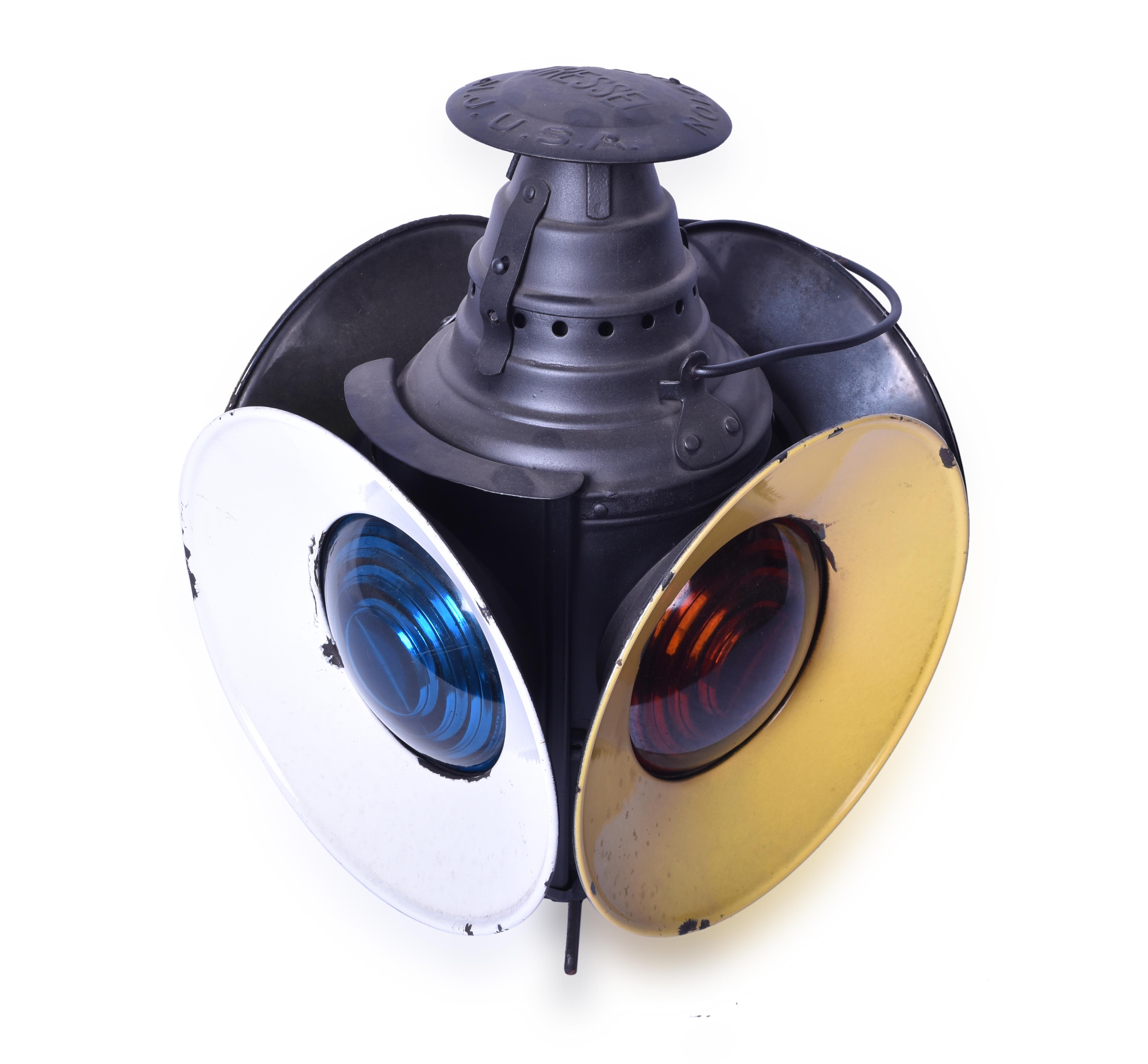 129 - Restored Erie Railroad Dressel Switch Lantern w/ Porcelain Day Targets thumbnail