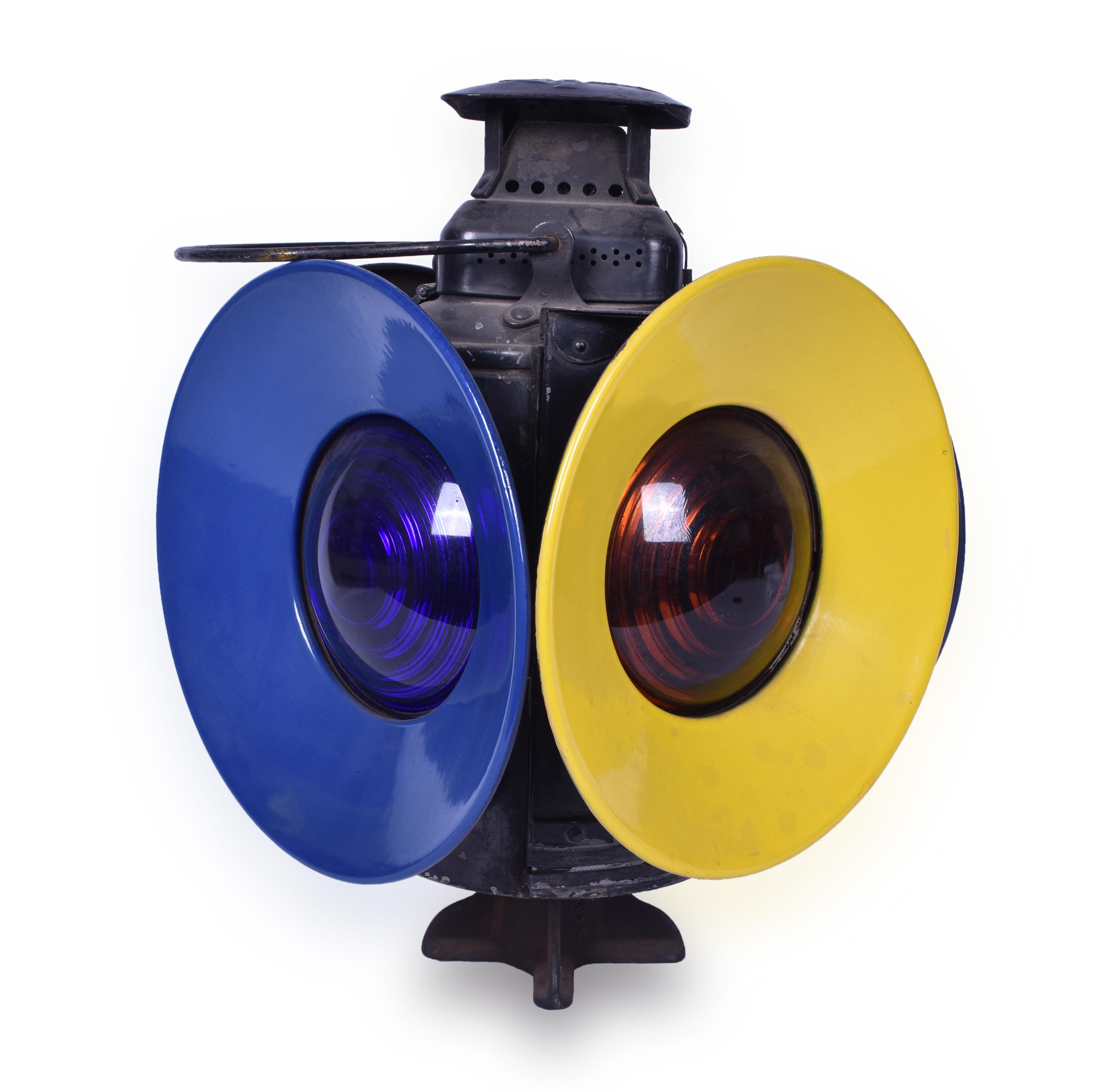 219 - Adlake Baltimore & Ohio Railroad No. 278 Switch Lantern w/ Yellow and Blue Day Targets thumbnail