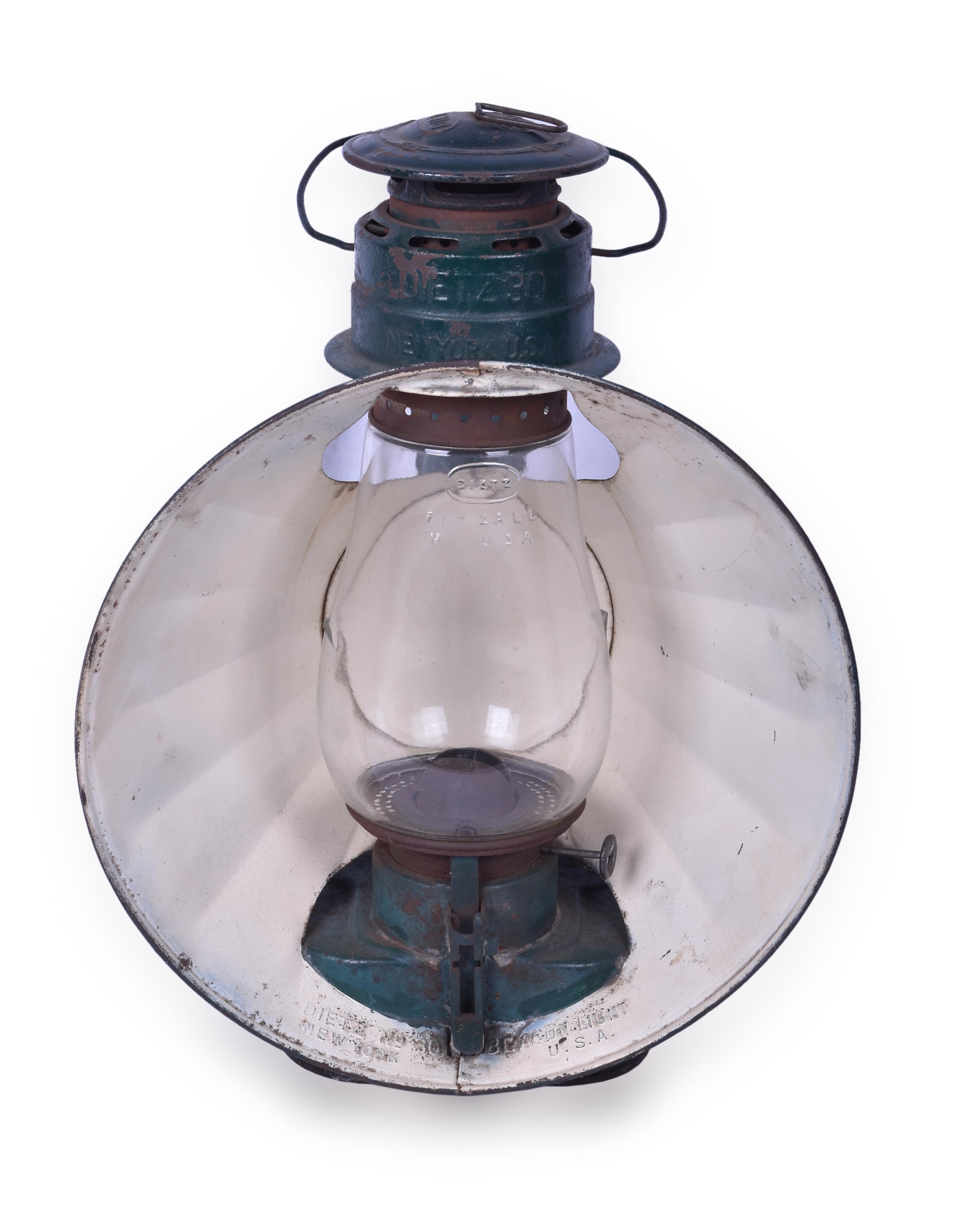 265 - Dietz No. 30 Beacon Light / Lantern thumbnail