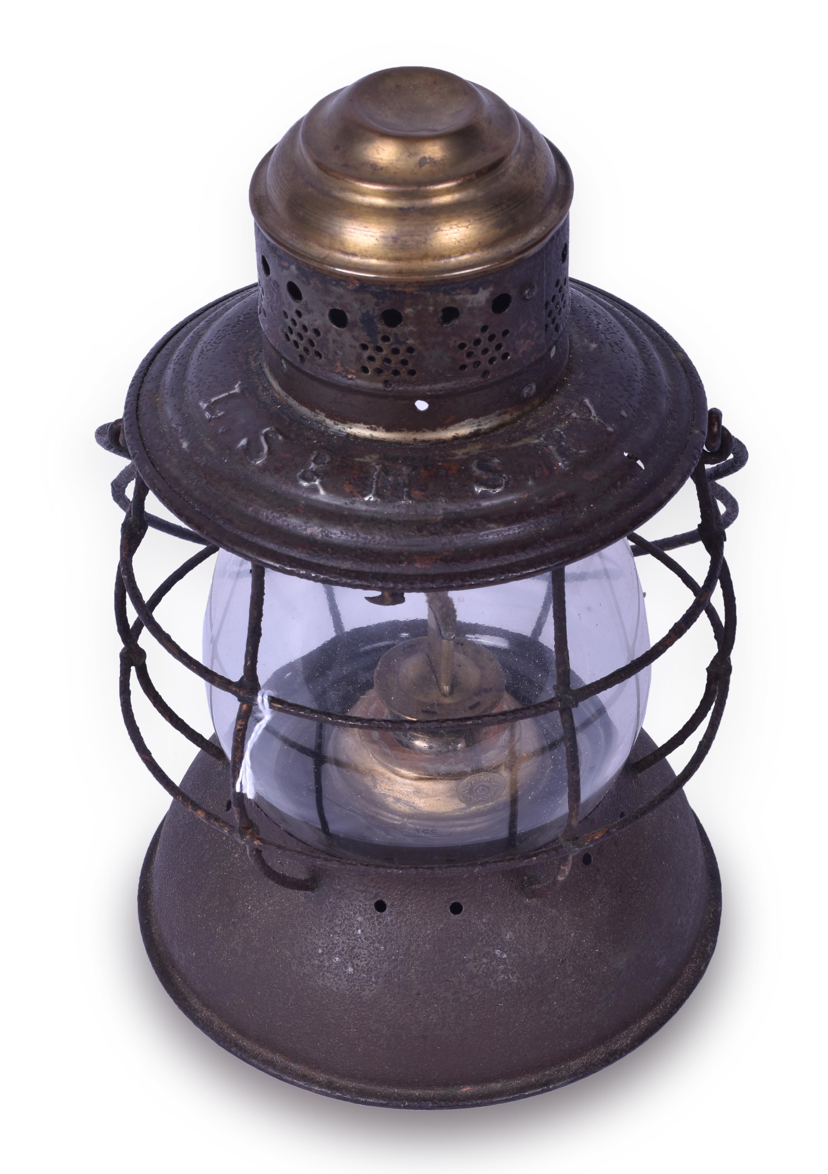 266 - Parmelee & Bonnell Peerless No. 5 Lake Shore & Michigan Southern Railway Tall Globe Lantern thumbnail