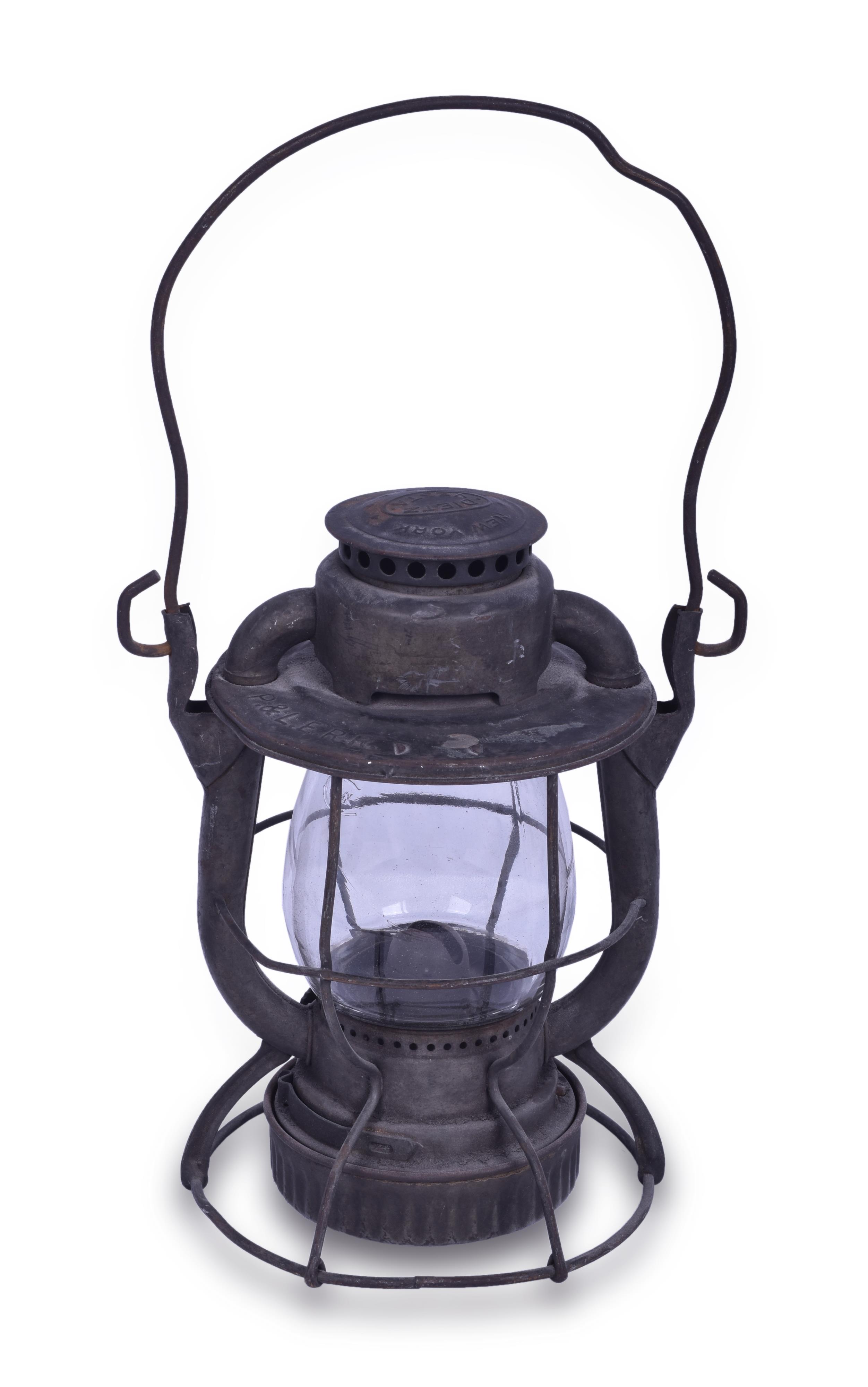 382 - Pittsburgh & Lake Erie Railroad Dietz Vesta Lantern thumbnail