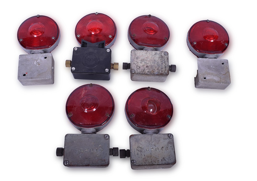 99 - Group of Six Signal-Stat 3800 Railroad Crossing Gate Lights thumbnail