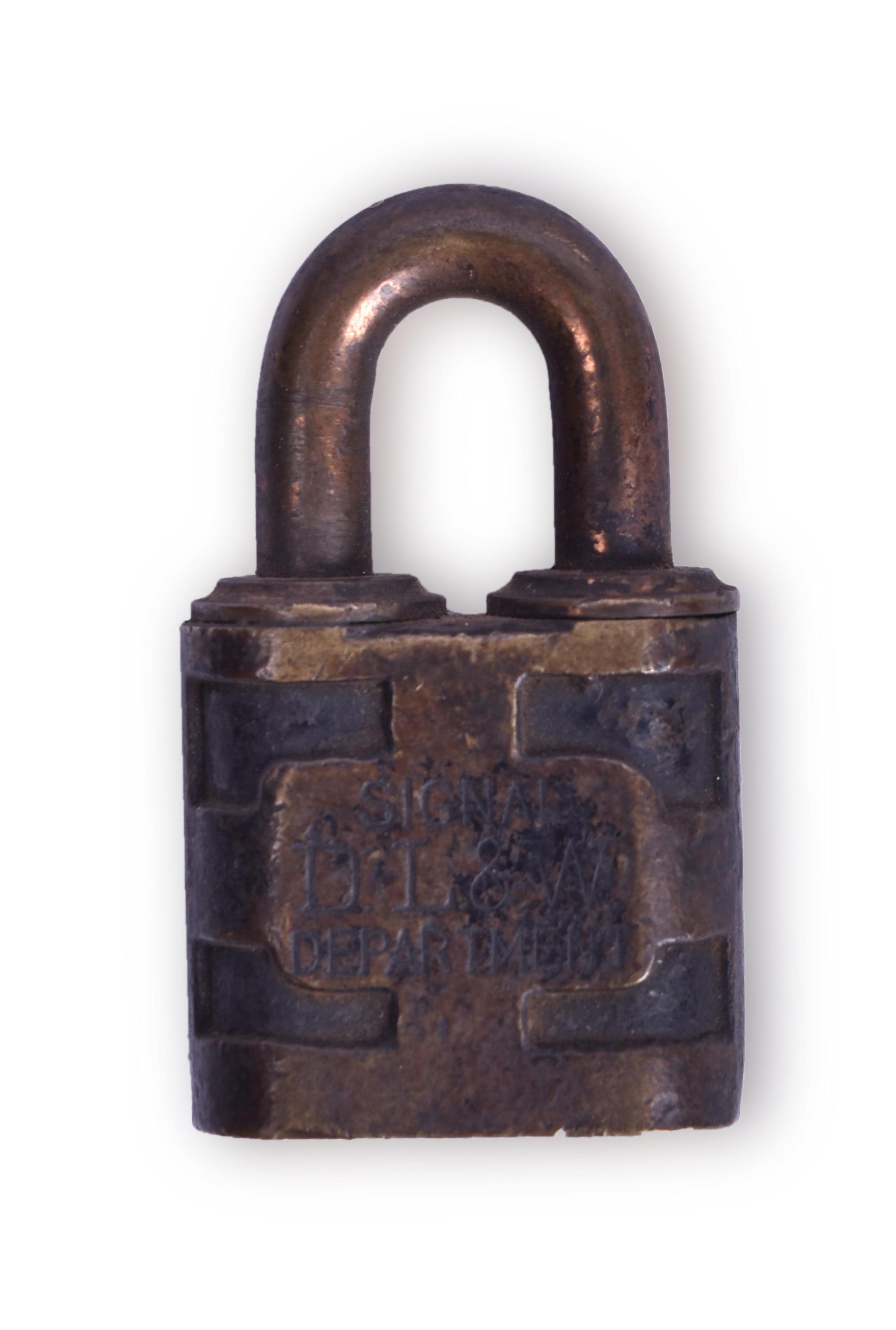 154 - Eagle Delaware Lackawanna and Western Small Brass Signal Department Lock thumbnail