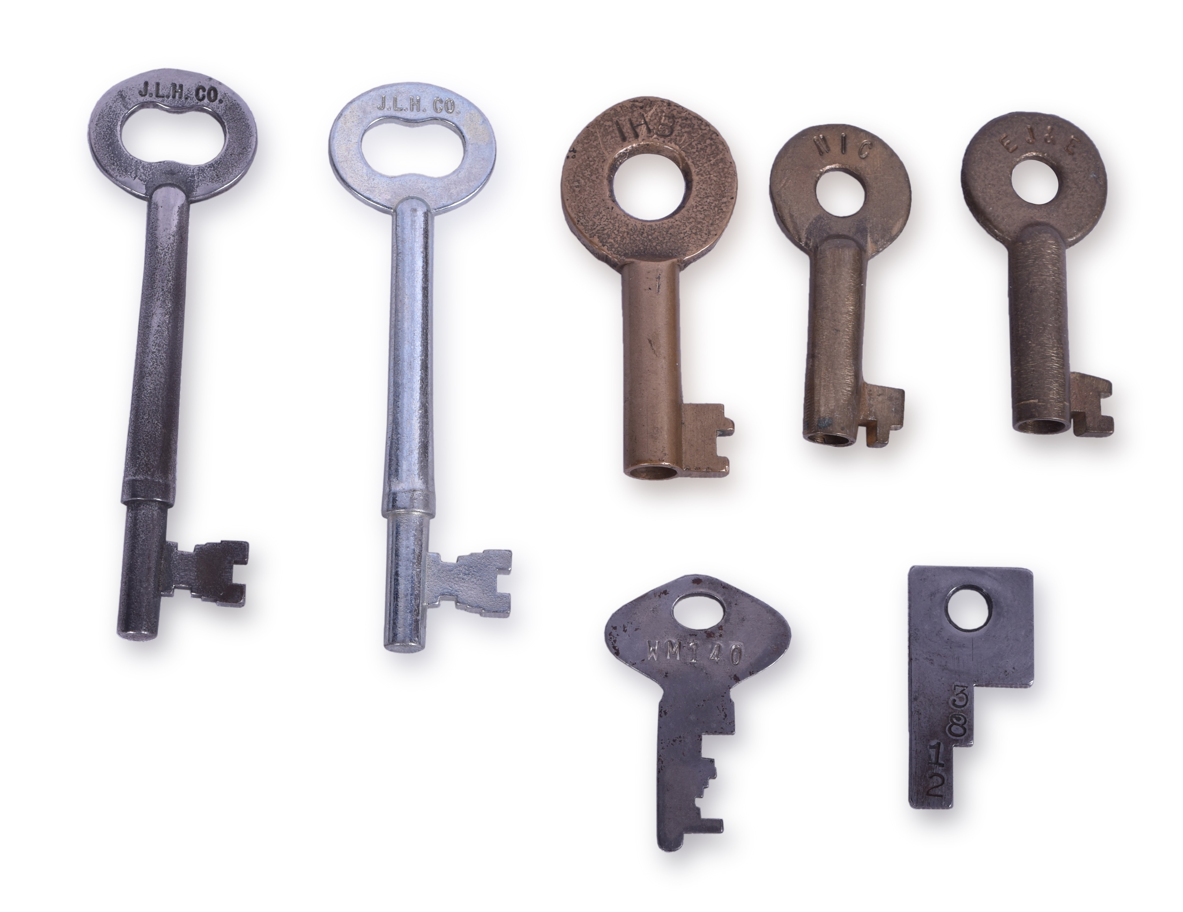 239 - Seven Railroad Keys - EJ&E, Indiana Harbor Belt, Northern Indiana Commuter thumbnail