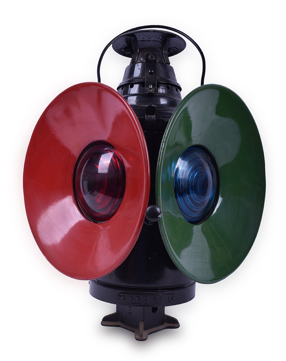240 - Restored Cleveland, Cincinnati, Chicago and St. Louis / Big Four Railroad Dressel Switch Lamp w/ Porcelain Day Targets thumbnail