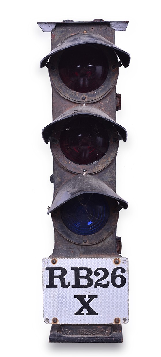 252B - Union Switch and Signal PATH / Port Authority Trans Hudson 3 Aspect Dwarf Signal thumbnail