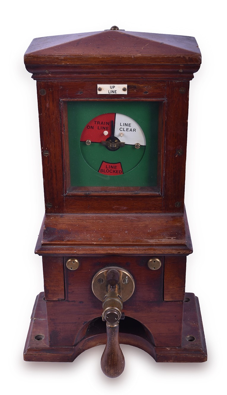 268 - Great Northern Railway Electric Interlocking Indicator in Wooden Case thumbnail