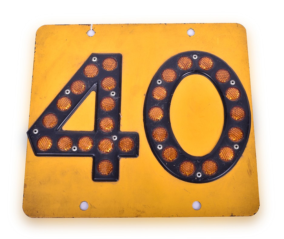269 - 40 MPH Railroad Speed Limit Sign w/ Plastic Cat Eye Reflectors thumbnail