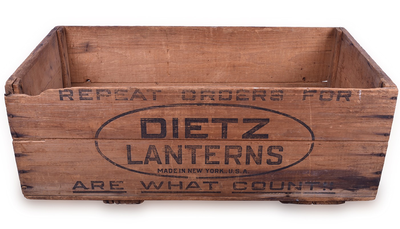 272 - Dietz Monarch Lantern Wooden Shipping Crate thumbnail