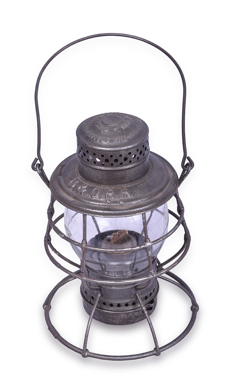 298 - Adams and Westlake No.11 Baltimore and Ohio Railroad Lantern w/ Clear Cast Capitol Dome Globe thumbnail
