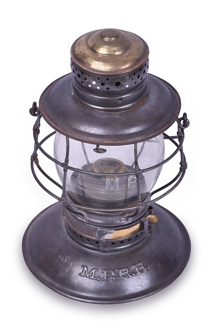 314 - Adams & Westlake Missouri Pacific Railroad Lantern Bell Bottom / Brass Top w/ Clear Cast Panel Globe thumbnail