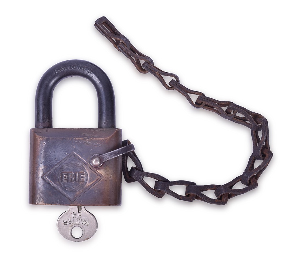 317 - Erie Railroad Master Junior Lock w/ Key thumbnail