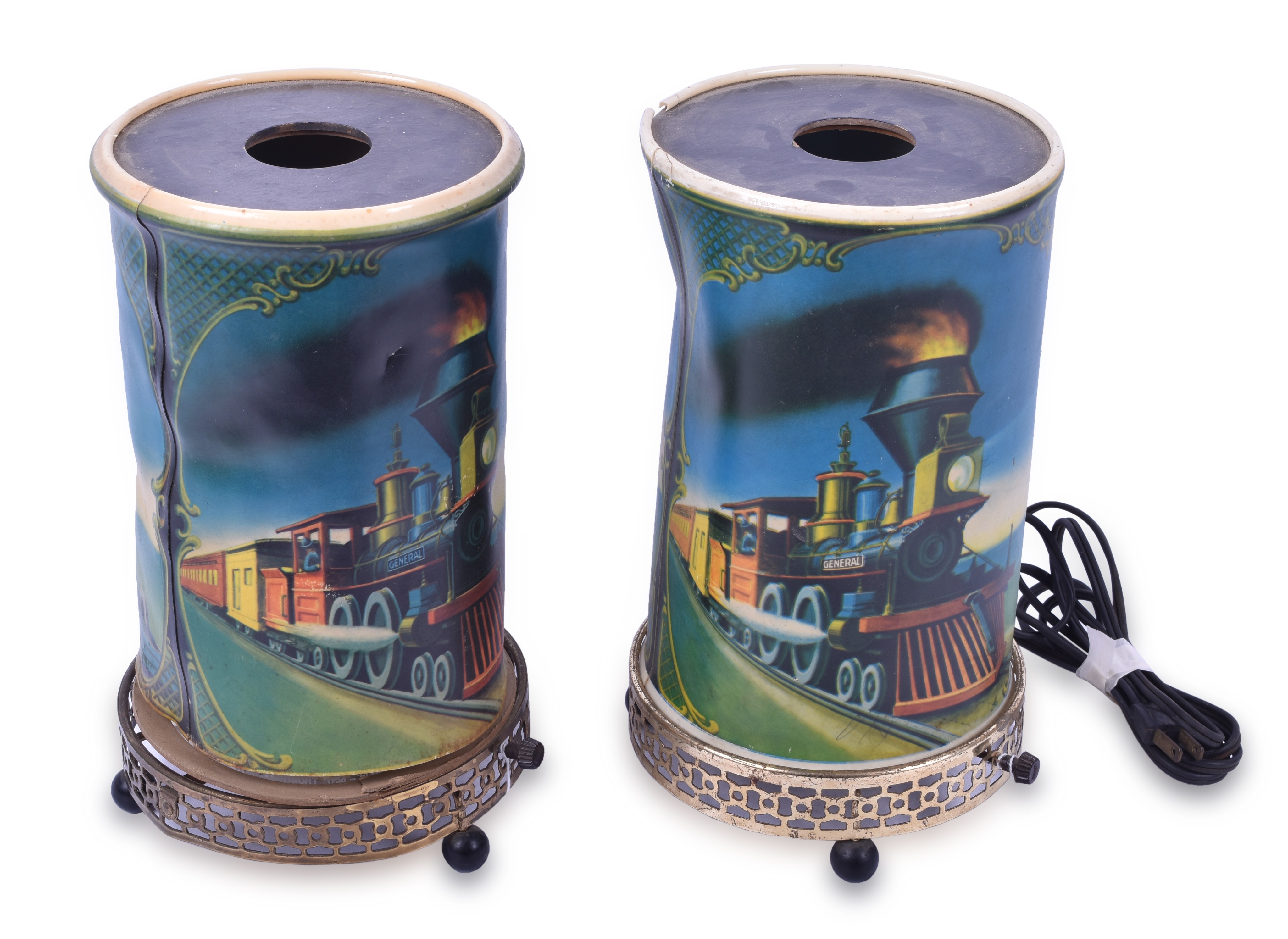 478 - Pair of 1956 Econolite John Bull and General Railroad Motion Lamps thumbnail