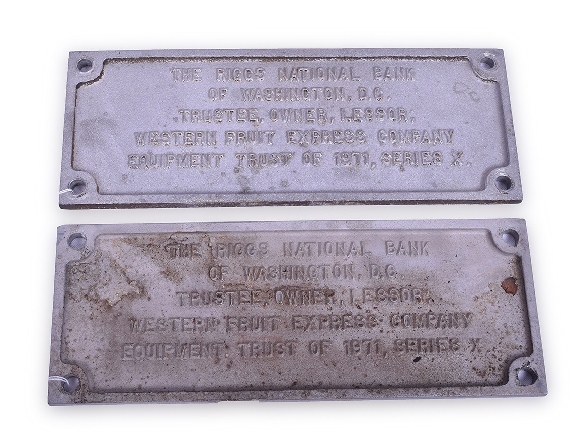 26 - Pair of Western Fruit Express 1971 Aluminum Trust Plates thumbnail