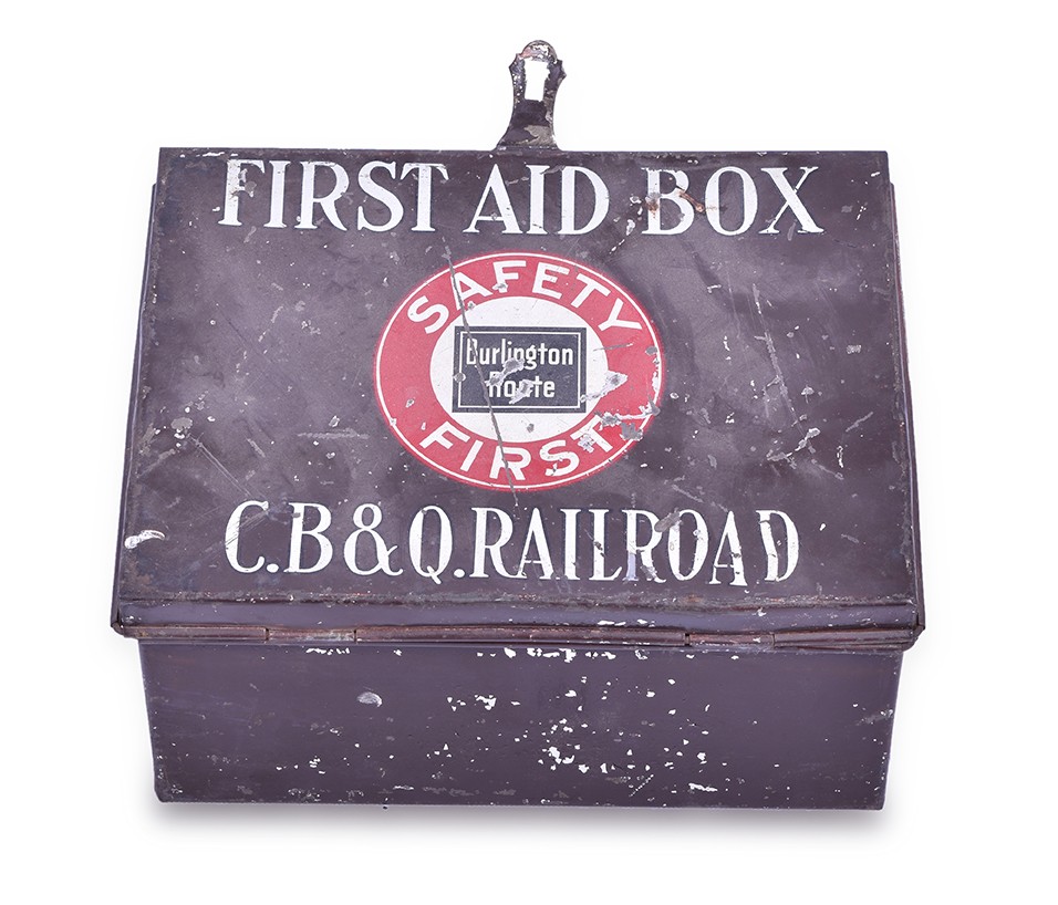47 - 1920's / 30's Seabury & Johnson CB&Q / Burlington First Aid Kit - Complete in Painted Box thumbnail