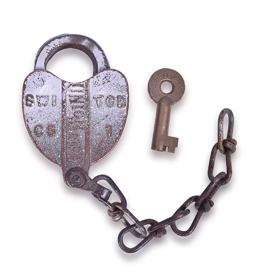 50 - Union Pacific CS 1 Switch Lock w/ Adlake Union Pacific Key thumbnail