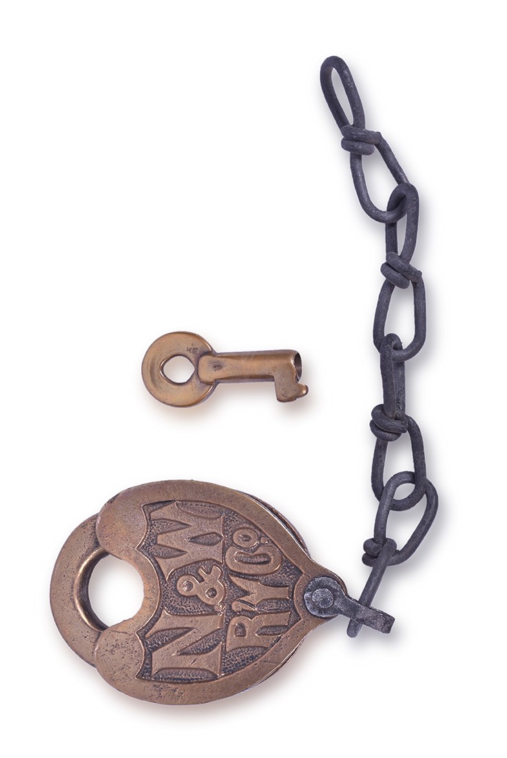 51 - Norfolk and Western Railway Heart Shaped Brass Lock w/ Key thumbnail