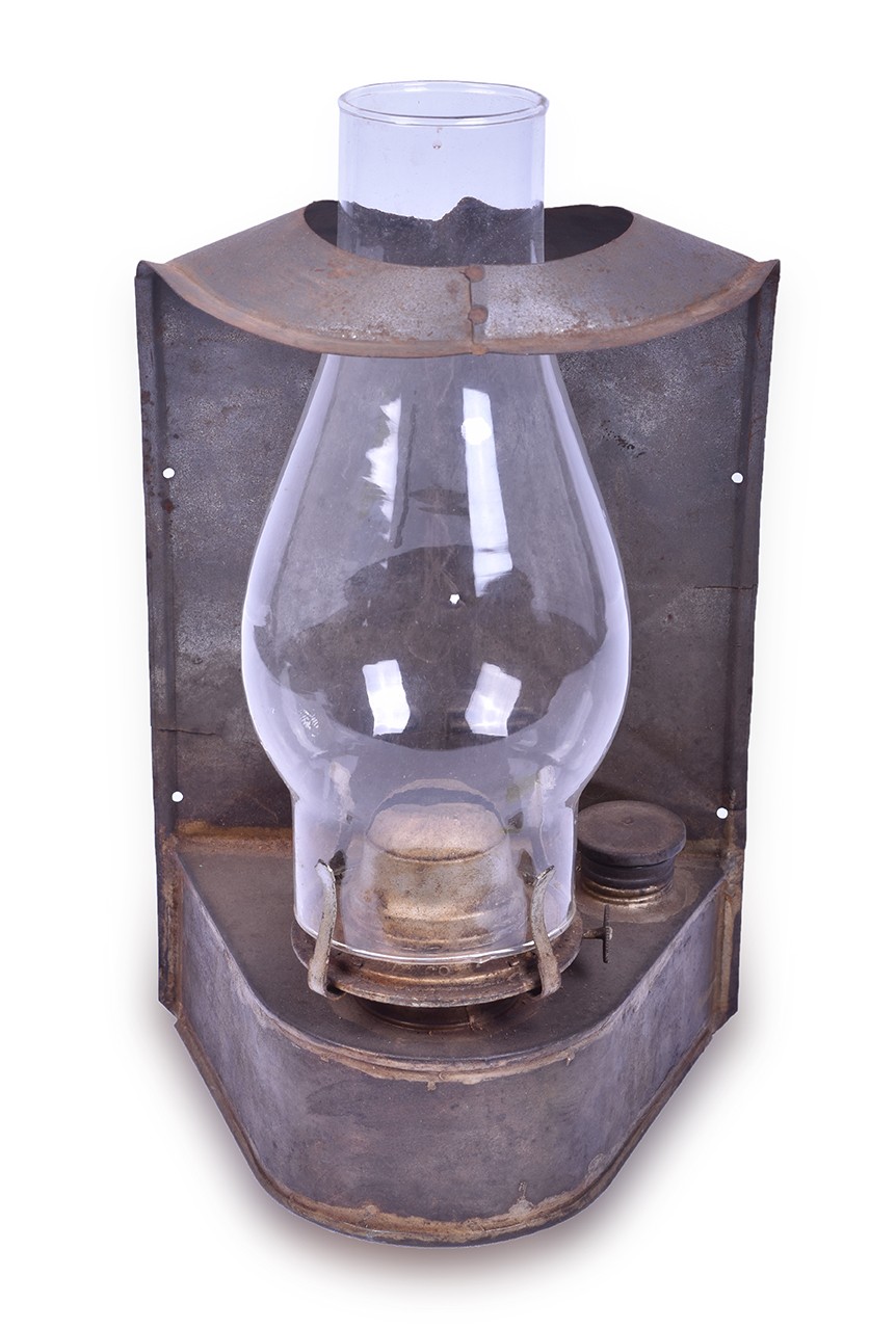 82 - White Flame Light Company Union Pacific Railroad Wall Lamp thumbnail