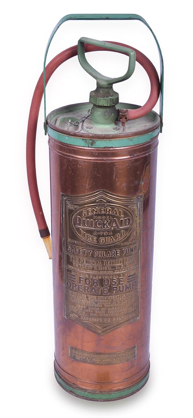 84 - Quick Aid A-704 Copper Fire Extinguisher 2 1/2 Gallon Capacity thumbnail