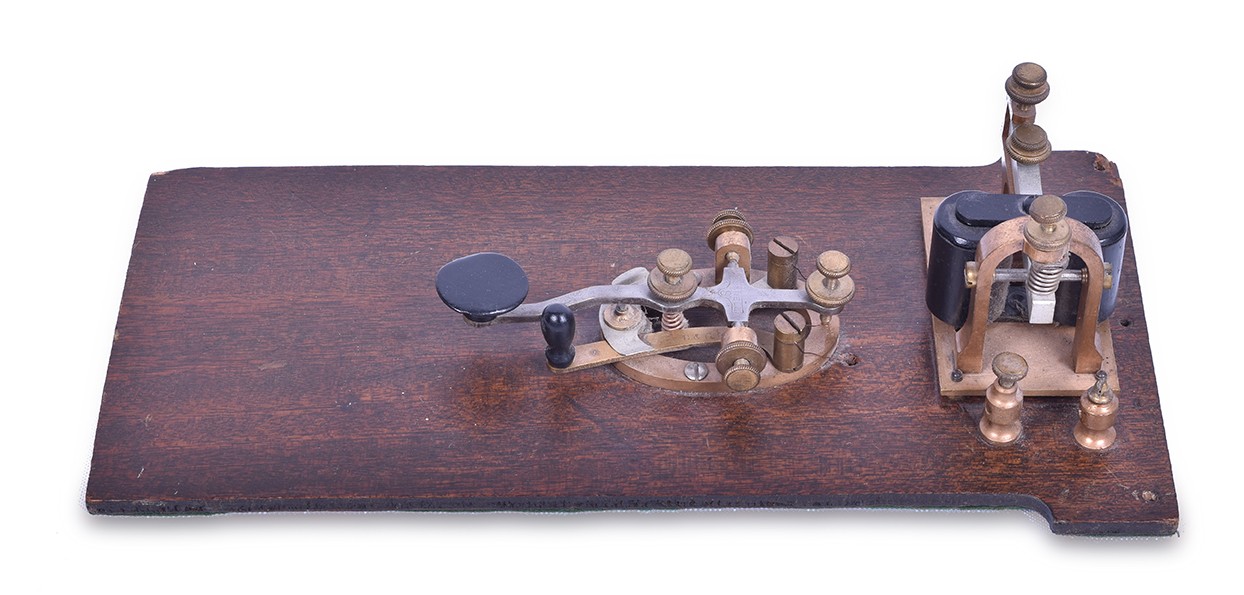100 - Bunnell Baltimore and Ohio Telegraph Key and Sounder thumbnail