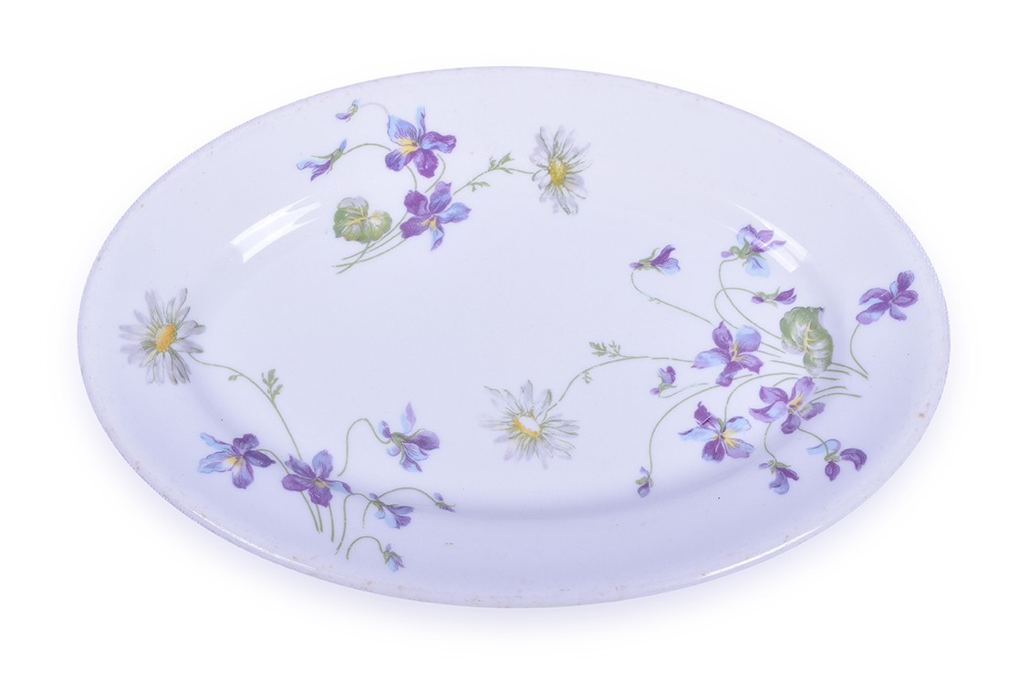 109 - CB&Q / Burlington Marked Violets & Daisies Buffalo China - 8 1/2