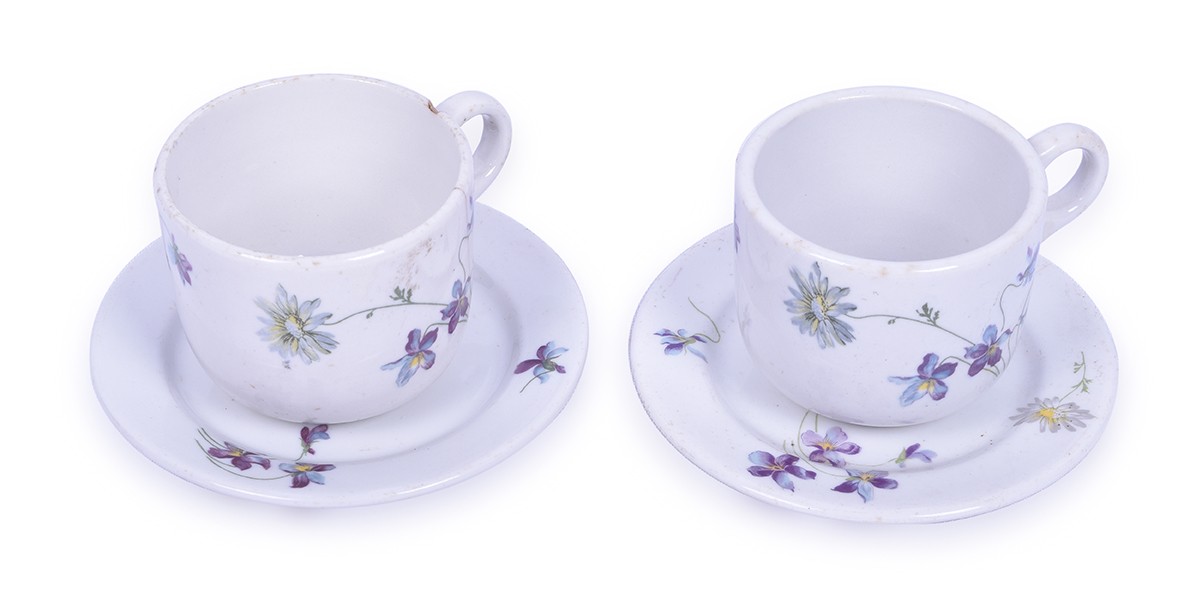 113 - Four Pieces of CB&Q / Burlington Marked Violets & Daisies Buffalo and Syracuse China - Two 5 1/2