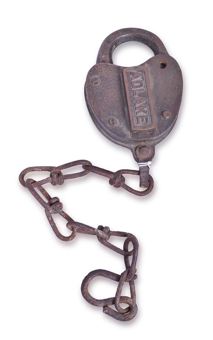 204 - Adlake Sioux City Stock Yard Company Brass Heart Shaped Switch Lock thumbnail